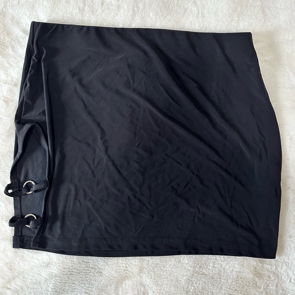 BNWT Ring Detail Mini Skirt - Picture 3 of 7